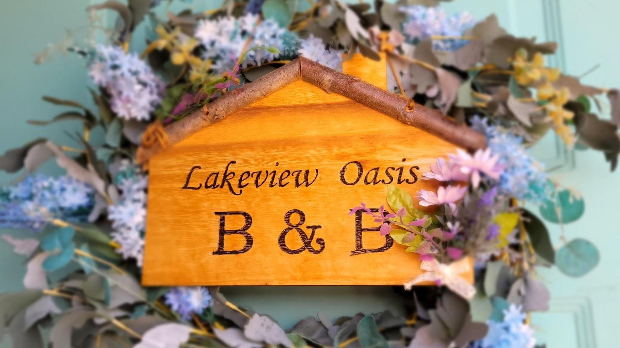 Lakeview Oasis Bed And Breakfast West Kelowna Esterno foto