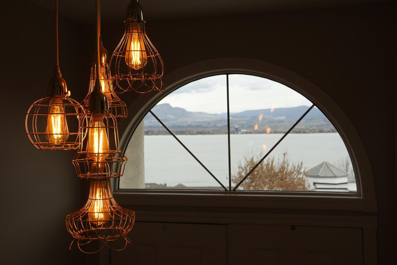 Lakeview Oasis Bed And Breakfast West Kelowna Esterno foto