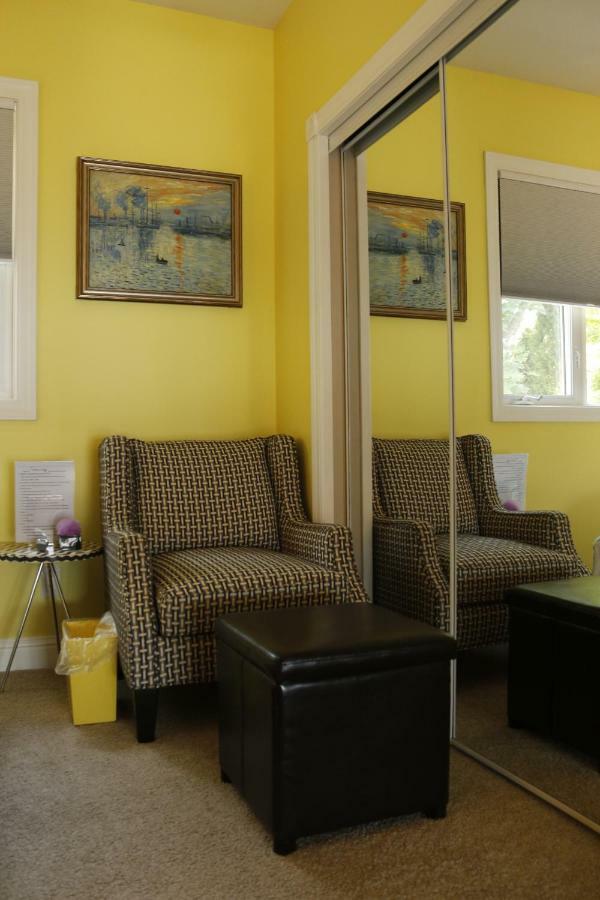 Lakeview Oasis Bed And Breakfast West Kelowna Esterno foto